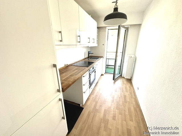 NEUMARKTNAH / MAURITIUSVIERTEL! großzügige 2-Zimmerwohnung in ruhiger Innenstadtlage
